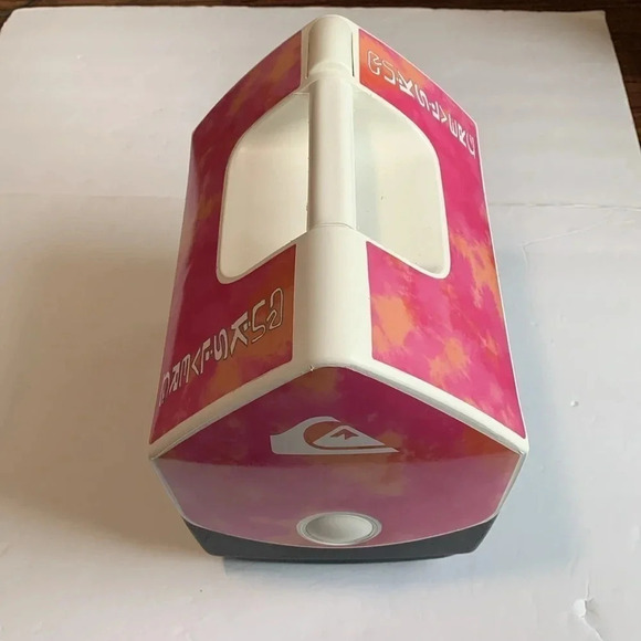 Igloo Quiksilver 7 Qt Playmate Cooler Pink Beach Collab Special Edition NWT - Picture 2 of 7